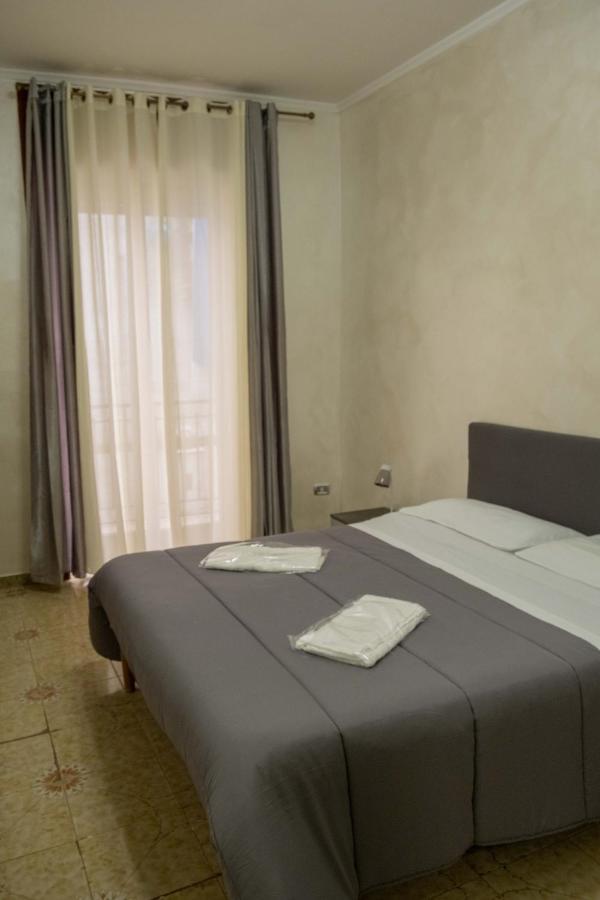 Casa Vacanza Russo Enzo Napels Buitenkant foto