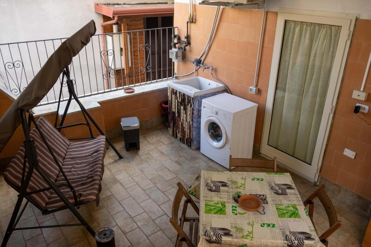 Casa Vacanza Russo Enzo Napels Buitenkant foto