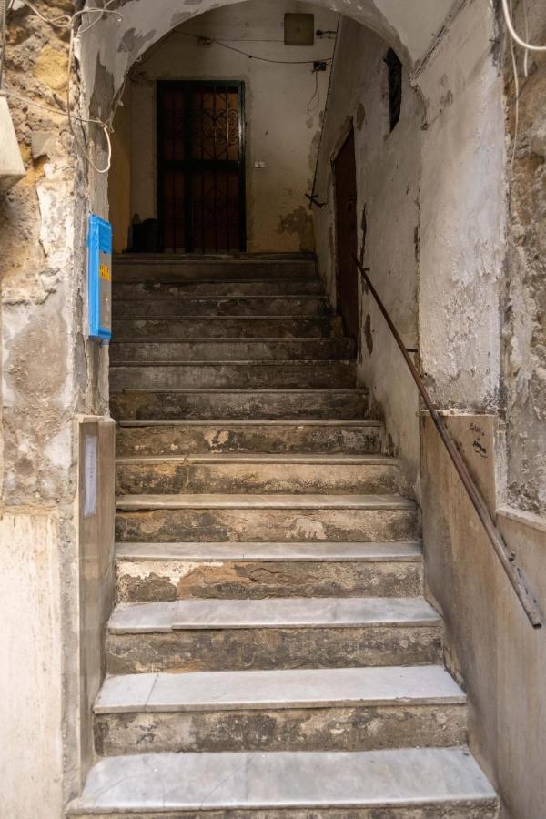 Casa Vacanza Russo Enzo Napels Buitenkant foto